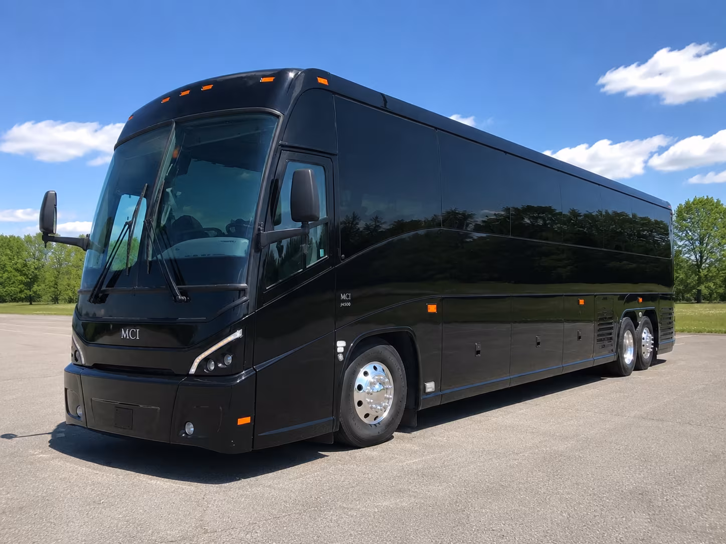 charter buses to pechanga arena petco park and san diego shows